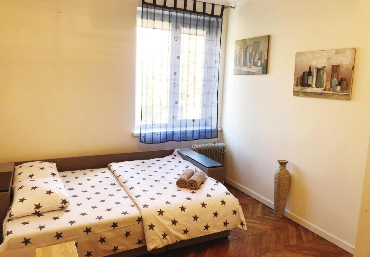 Gallery Apartment Lviv Exterior photo